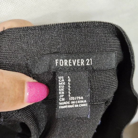 Forever 21 Pencil Bodycon Skirt Women Size L Black Tiered Sides Exposed Zipper - Picture 5 of 6